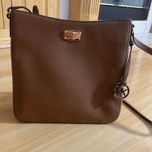 Micheal Kors crossbody